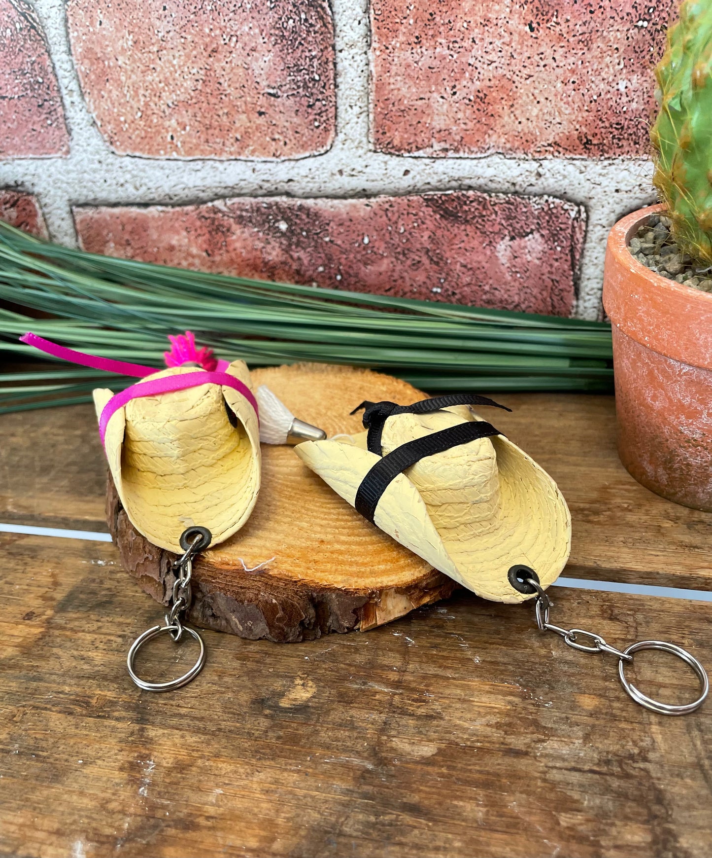 Calentano Hat Keychain