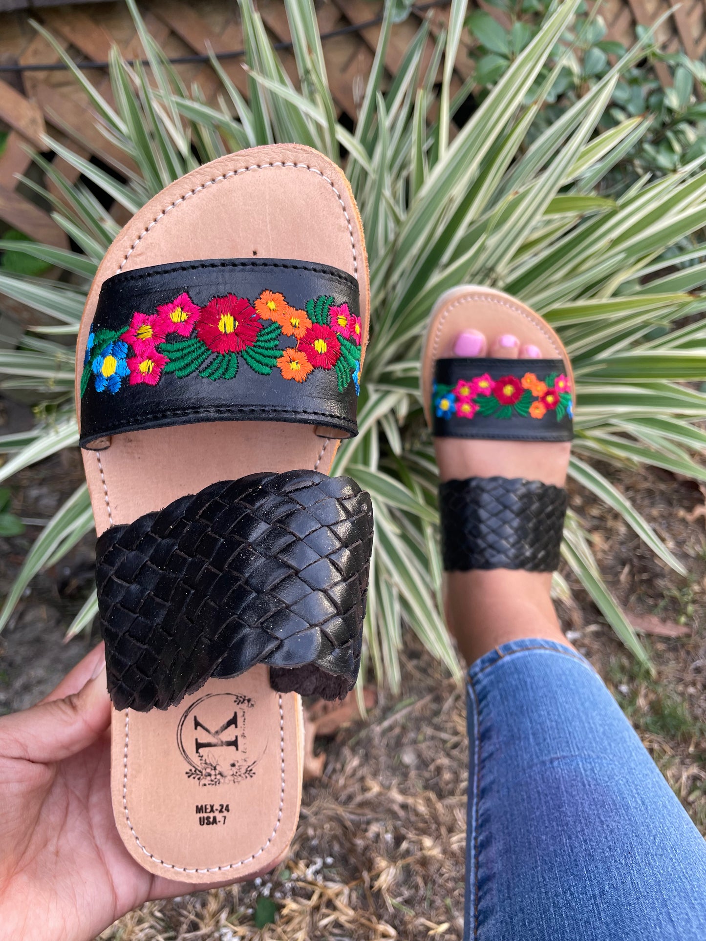 Paola Sandal